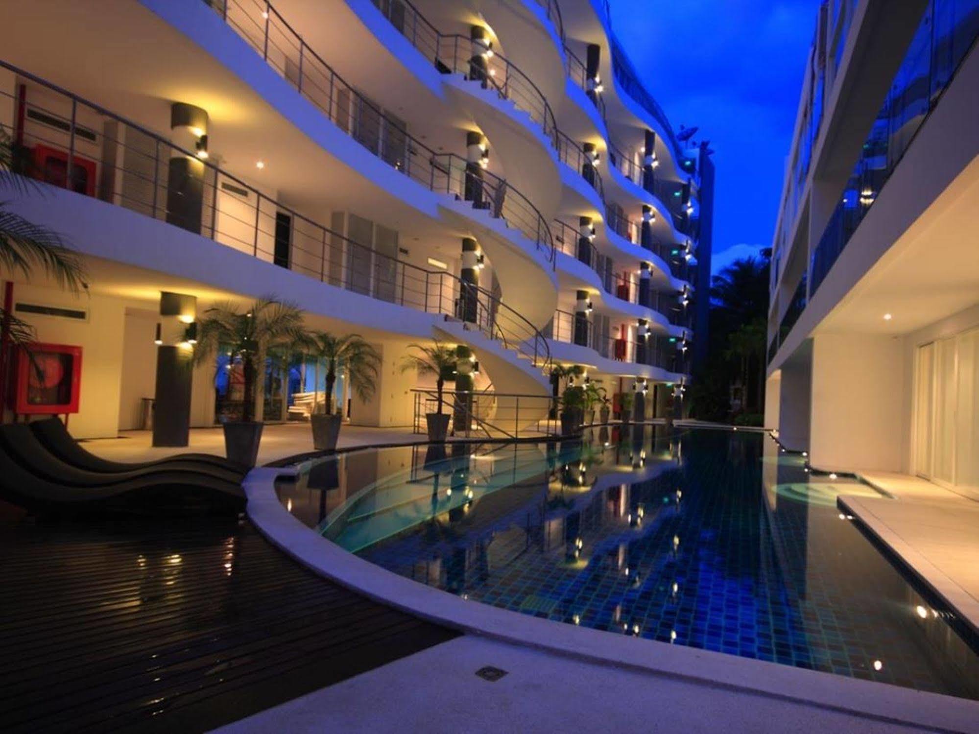 Sunset Plaza Apartamentos con servicio Karon Exterior foto